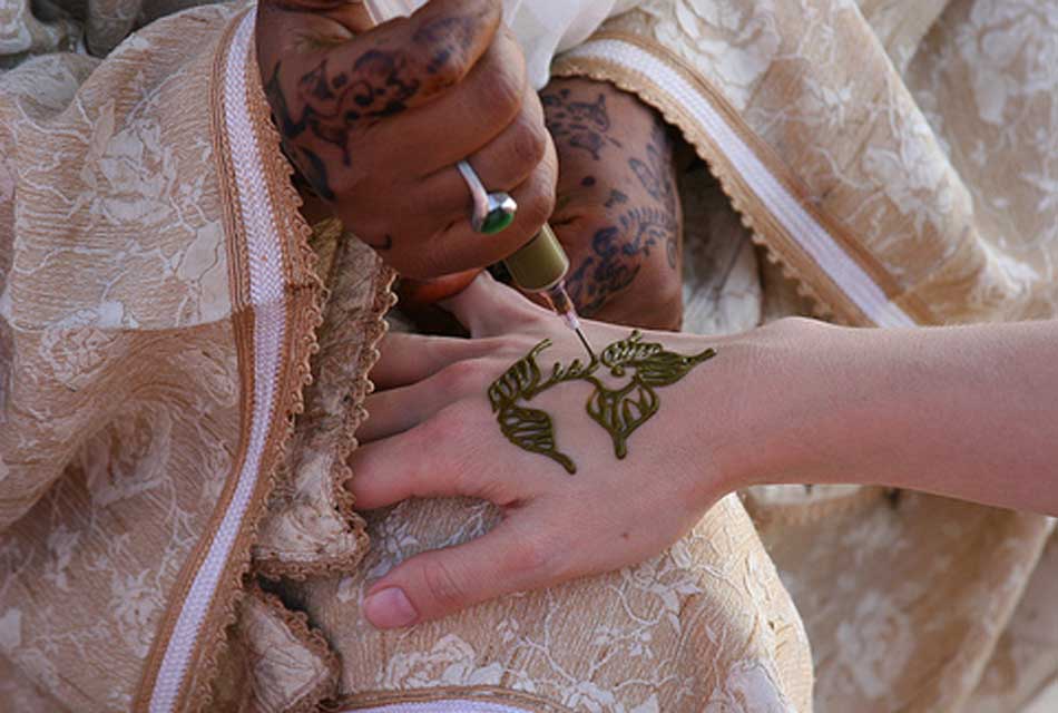 HOW-AL-HENNA-IS-MADE