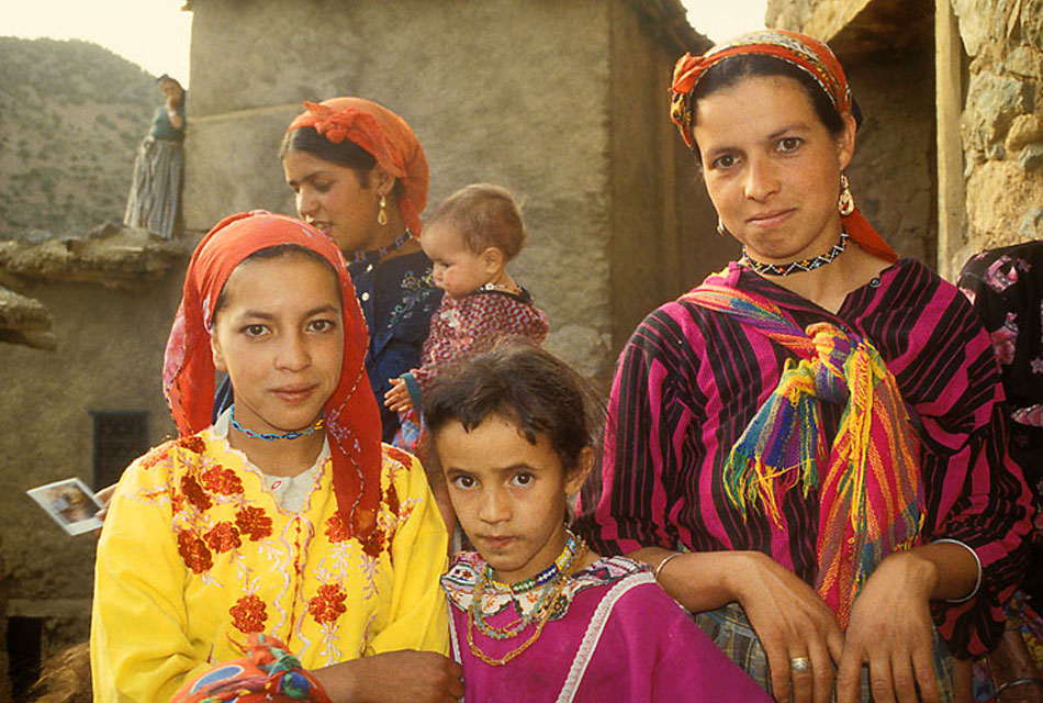 Fascinating Moroccan People: Culture & Traditions